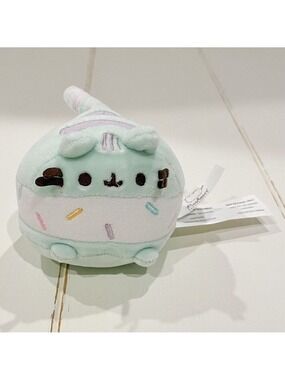 Pusheen Cat Ice Cream Sandwich Plush Mint Green Sprinkles Cute Dessert Series 6”